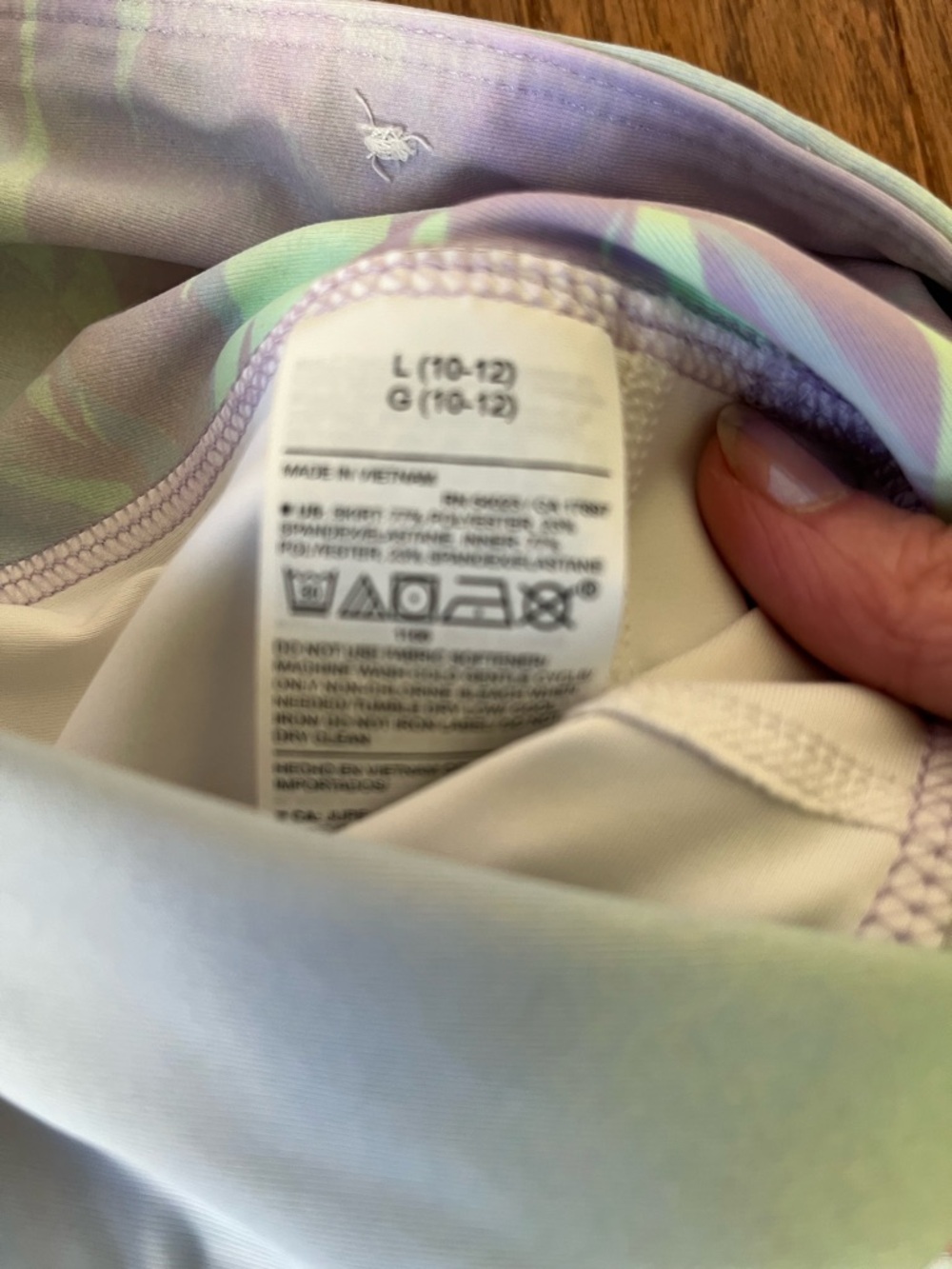 Two Old Navy Active Skorts in L (10-12) - Picture 7 of 8